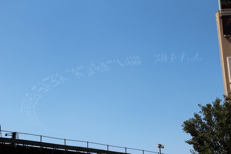 ���-����